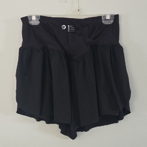 2/$15 Iuga Petal Skort (XL) - Picture 1 of 5